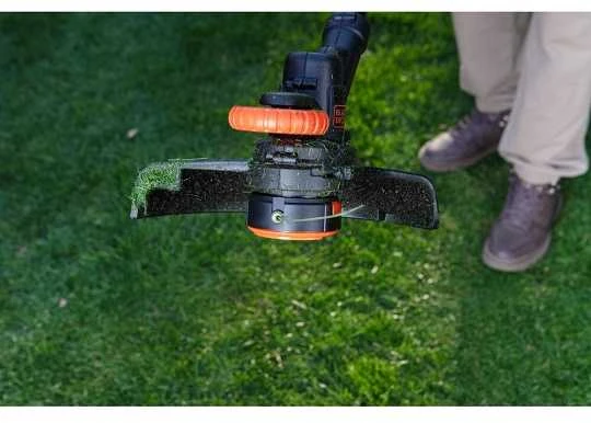 Black & Decker Juodas & Decker Juodas+DECKER ŽOLIAPJOVĖ-TRIMERIS 18V BCSTR918D1 25cm 1×2,0Ah