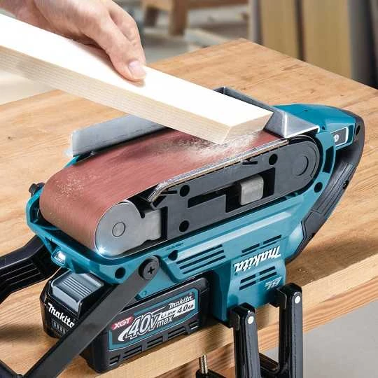 Makita BS001GZ Juostinis šlifuoklis XGT, 40V MAX, 76 x 533 mm, Be akumuliatorių ir kroviklio!