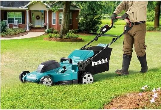 Akumuliatorinė vejapjovė Makita DLM538CT2; 2x18 V; 2x5,0 Ah akum.