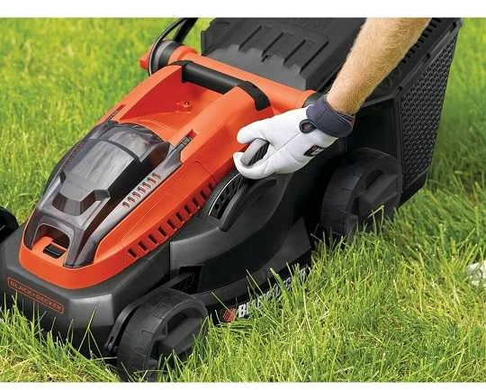 Black & Decker akumuliatorinė vejapjovė CLM3820L2, 36V, 2x2.0Ah, 38cm