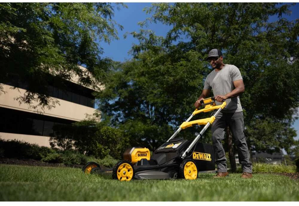 DeWALT stumiama akumuliatorinė vejapjovė DCMWP500N, 53cm, 54V FLEXVOLT be akumuliatoriaus ir kroviklio
