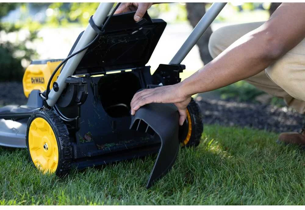DeWALT stumiama akumuliatorinė vejapjovė DCMWP500N, 53cm, 54V FLEXVOLT be akumuliatoriaus ir kroviklio