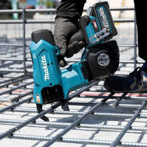 Makita TR001GZ Akumuliatorinis armatūros rišiklis XGT 40V, XPT, Be akumuliatorių ir kroviklio!