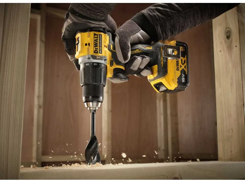DEWALT suktuvas UDAROWA 18V DCD799N 74Nm BL