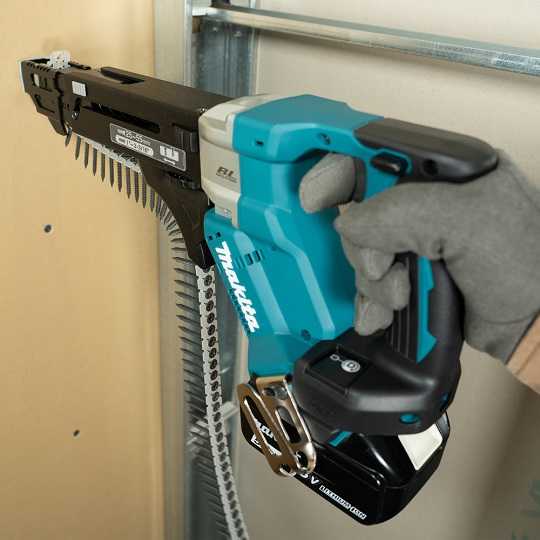 akumuliatorinė gipso kartono atsuktuvas, 2x5,0Ah, 18V, Makita [DFR551RTJ]