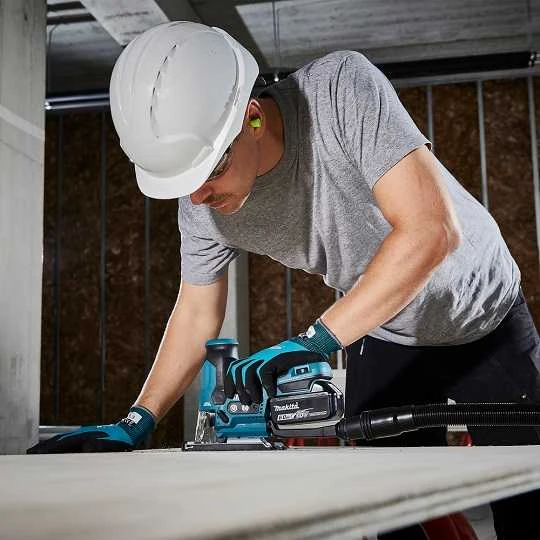 akumuliatoriaus įkroviklis 18V Makita [DJV185RFJ] 2x3,0Ah, Li-Ion, LXT