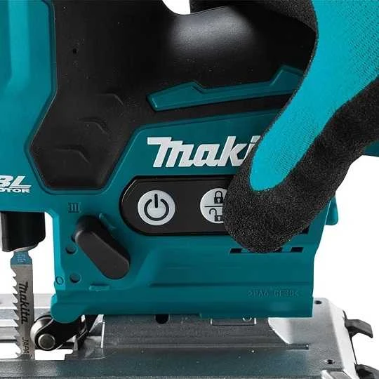 Makita DJV185Z Akumuliatorinis siaurapjūklis 18 V Li-ion, BL-motor, Cilindro formos rankena, Be akumuliatorių ir kroviklio!