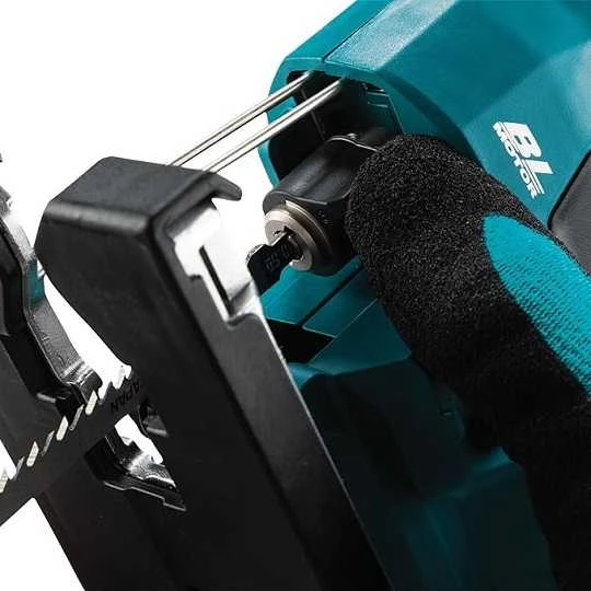 Makita DJV185Z Akumuliatorinis siaurapjūklis 18 V Li-ion, BL-motor, Cilindro formos rankena, Be akumuliatorių ir kroviklio!