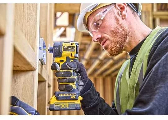 18V DCF870NT DEWALT