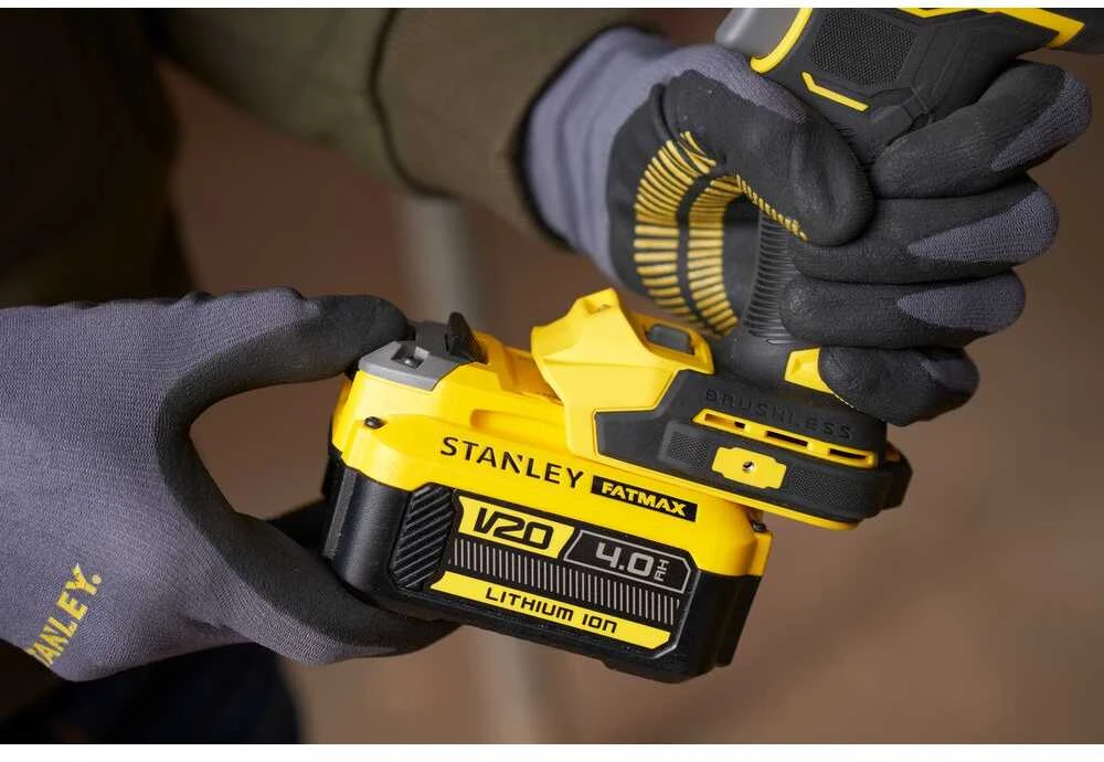 Smūginis veržliasūkis Stanley SFMCF940B-XJ; 18 V (be akumuliatoriaus ir pakrovėjo)