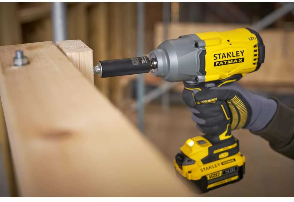 Smūginis veržliasūkis Stanley SFMCF940B-XJ; 18 V (be akumuliatoriaus ir pakrovėjo)