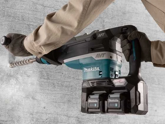 Makita HR006GZ Perforatorius XGT, 40V MAX x2 (80V MAX), SDS-MAX, 21,4 J, 52mm; 12,9kg, bešepetėlinis variklis, AVT, AFT, AWS (be AWS lusto); XPT; "Z" versija - komplektuojamas be akumuliatoriaus ir kroviklio