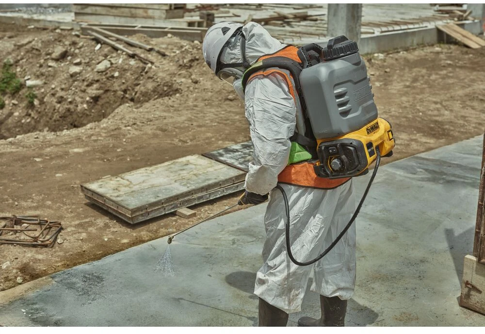 DEWALT OPRYSKIWACZ 18V DCCS1100N DO CHEMII PLECAKOWY