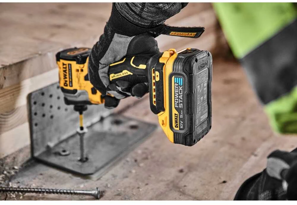 Dewalt 18v xr dcd999 dcf850 1x5ah i 1x1.7ah ps