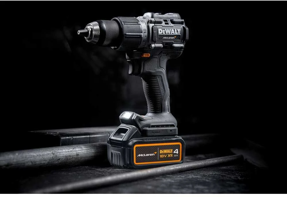Dewalt 18V XR hammer drill-driver 2x4Ah McLaren