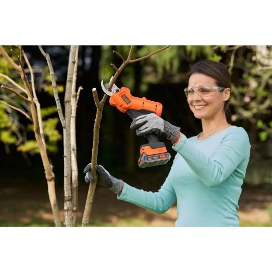 Black & Decker Juodas & Decker Sekatorius Juodas & Decker BCPP18B-XJ; 18 V (be akumuliatoriaus ir pakrovėjo)