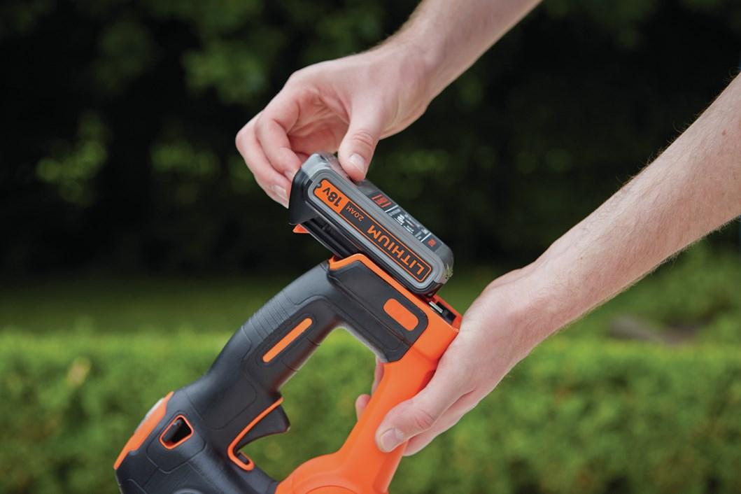 Black &amp; Decker Juodas &amp; Decker Gyvatvorių žirklės Juodas &amp; Decker GTC18502PC-QW; 18 V; 1x2,0 Ah; 50 cm ilgio; akumuliatorinės