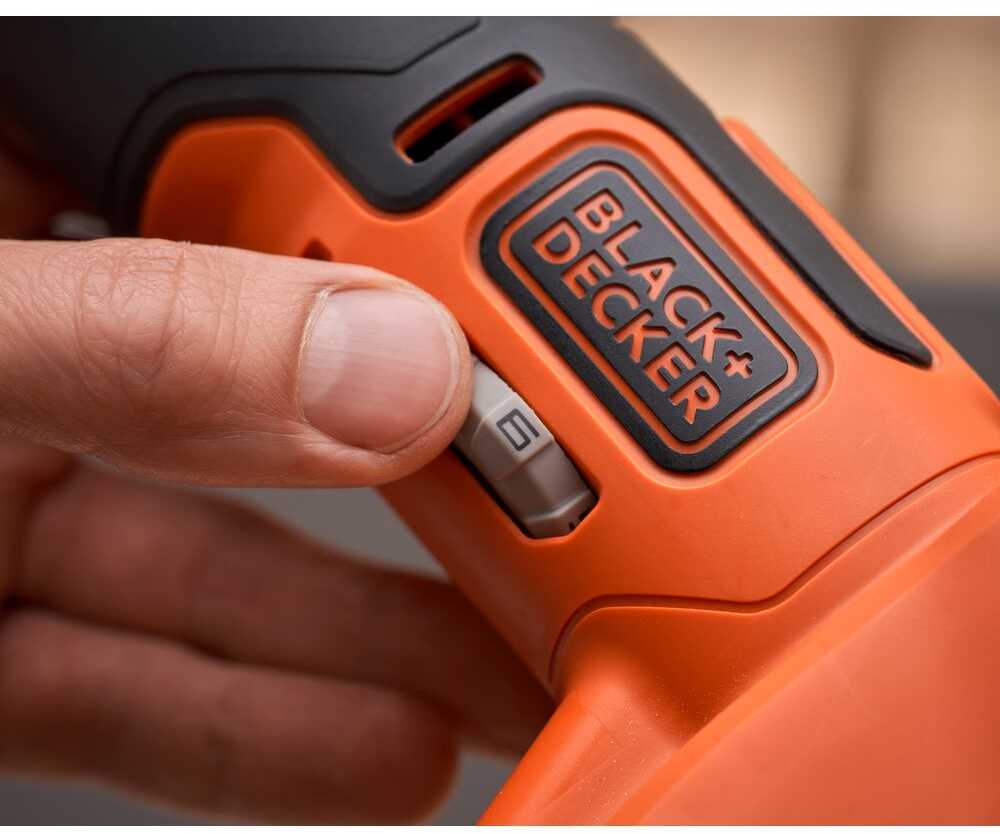 Black & Decker Juodas & Decker belaidis daugiafunkcis įrankis 18V Li-Ion 1x2.0Ah POWER CONNECT Juodas+DECKER [BDCOS18D1K-QW] + 20 priedų,