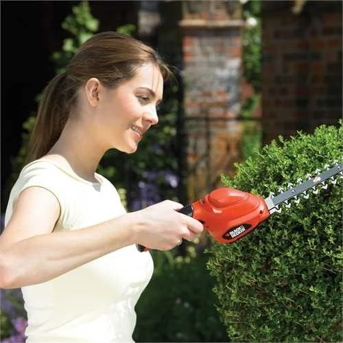 Black & Decker Akumuliatorinės gyvatvorių žirklės GSL300