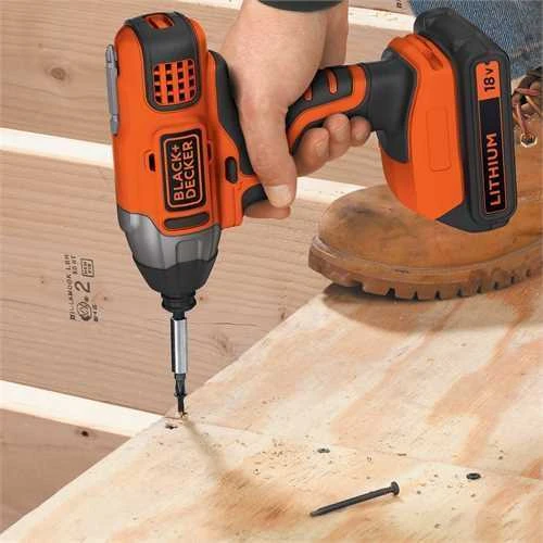 Black & Decker BDCIM18N 18 V smūginis  atsuktuvas