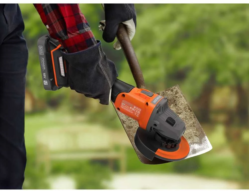Black & Decker kampinis šlifuoklis 115mm, 18V, 2x2,0Ah, Juodas & Decker [BCG6L8D2S-QW]