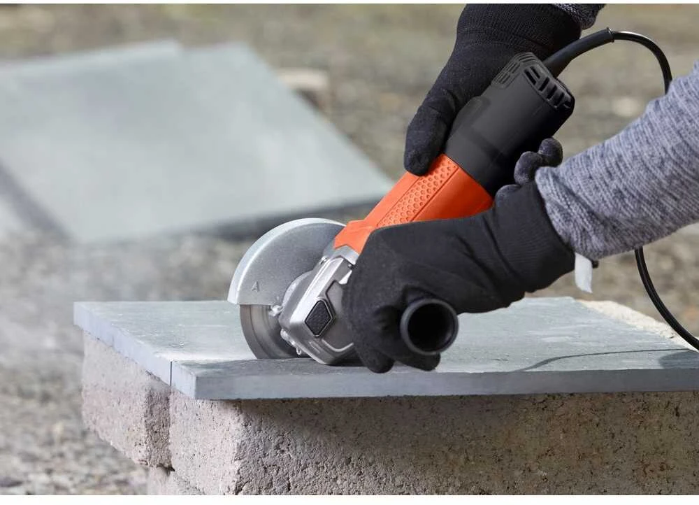 Black & Decker Juodas + DECKER KAMPINIS ŠLIUOTUVAS 115 mm 750 W BEG110