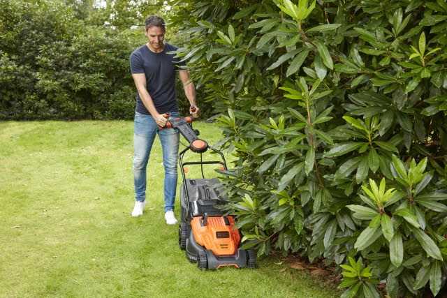 Black & Decker Elektrinė žoliapjovė 1800W/42cm DEWALT