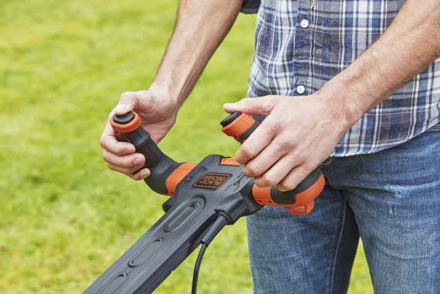 Black & Decker Elektrinė žoliapjovė 1800W/42cm DEWALT