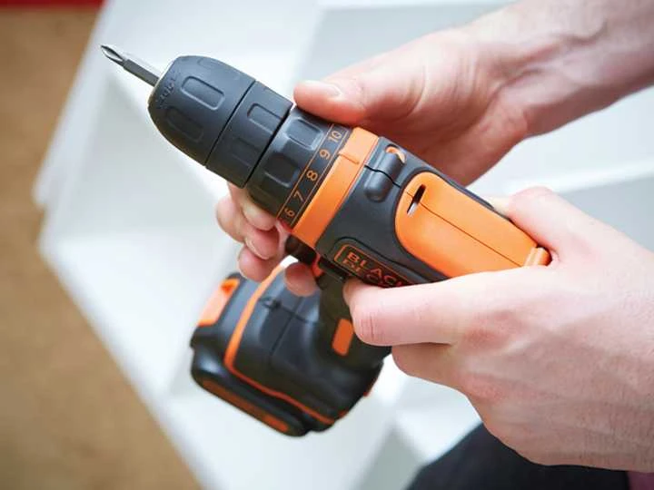 Akumuliatorinis suktuvas-gręžtuvas Black & Decker BDCDD12-QW 12V 1,5Ah