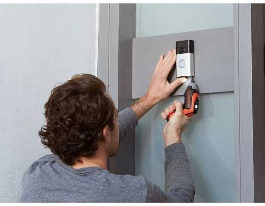 Black & Decker Juodas & Decker Suktuvas Juodas & Decker BCF611CK-QW; 3,6 V; 1x1,5 Ah akum.