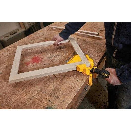 DEWALT KAMPINIS SPAUSTUVAS