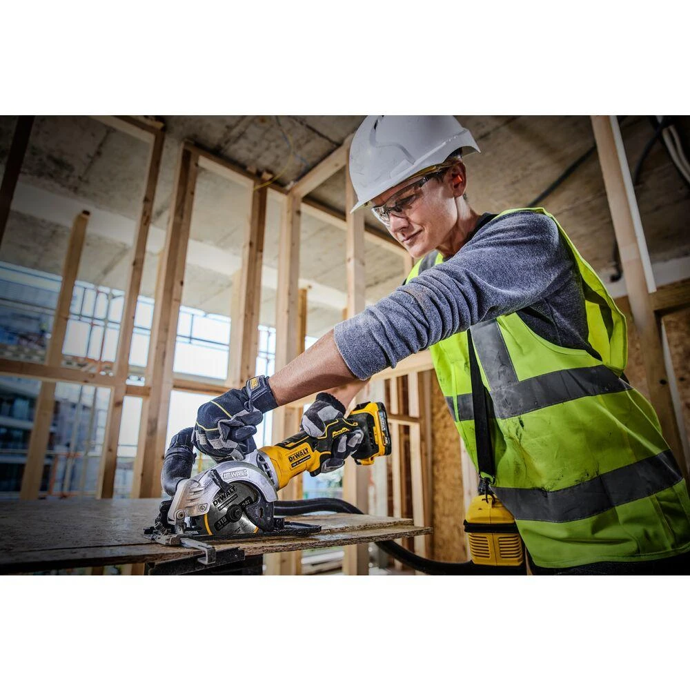 DeWalt diskinis pjūklas DCS571E1T 115 mm 18V Li-lon POWERSTACK 1x1,7Ah XR