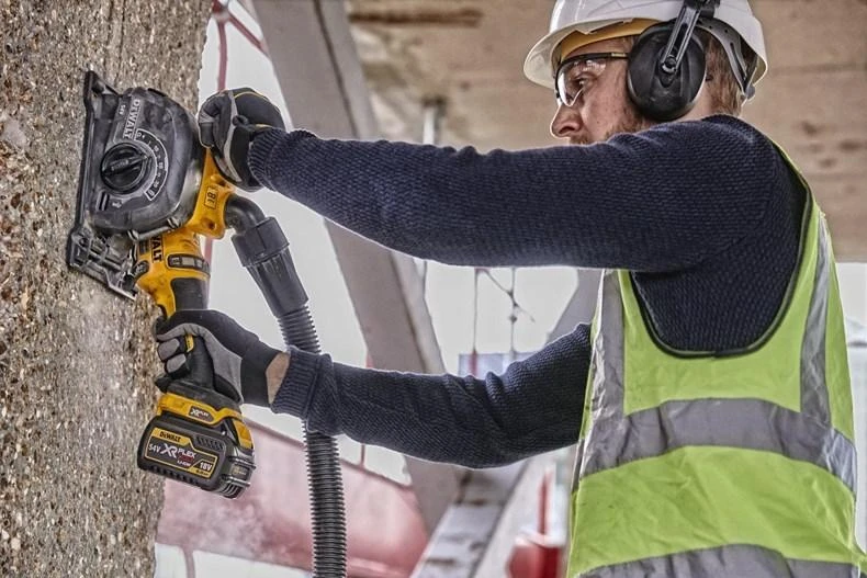 Akumuliatorinis kampinis šlifuoklis DeWalt DCG200T2-QW; 54 V; 2x6,0 Ah akum.