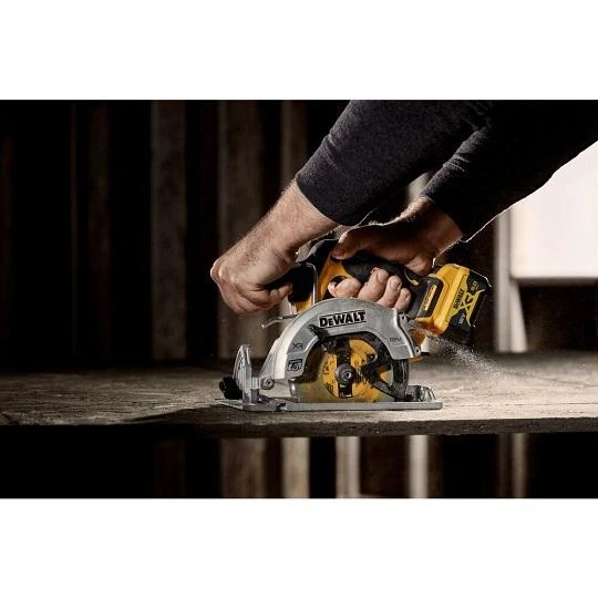 DEWALT diskinis pjūklas 12V 140mm TSTAK DCS512NT