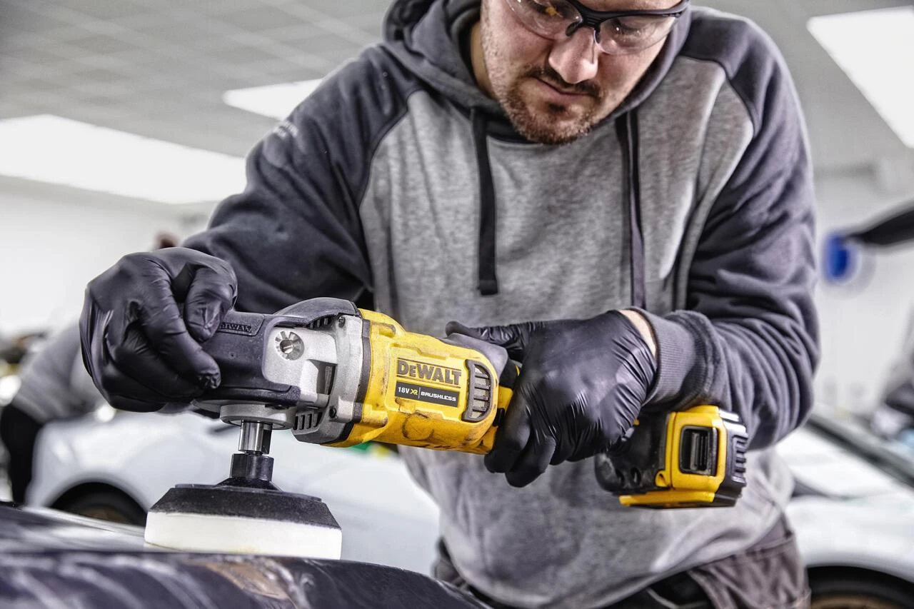 Poliruoklis DeWalt DCM849P2-QW; 18 V; 2x5,0 Ah akum.