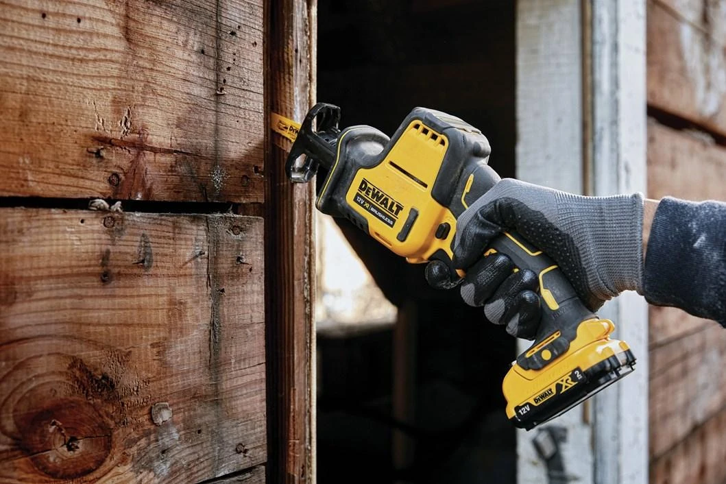 De Walt DEWALT SAW SAW 12V BE BATERIJAŲ IR Įkroviklio DCS312N