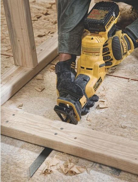 DeWalt tiesinis pjūklas DCS367N be akumuliatoriaus ir kroviklio