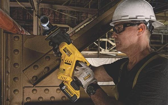DeWalt tiesinis pjūklas DCS367N be akumuliatoriaus ir kroviklio
