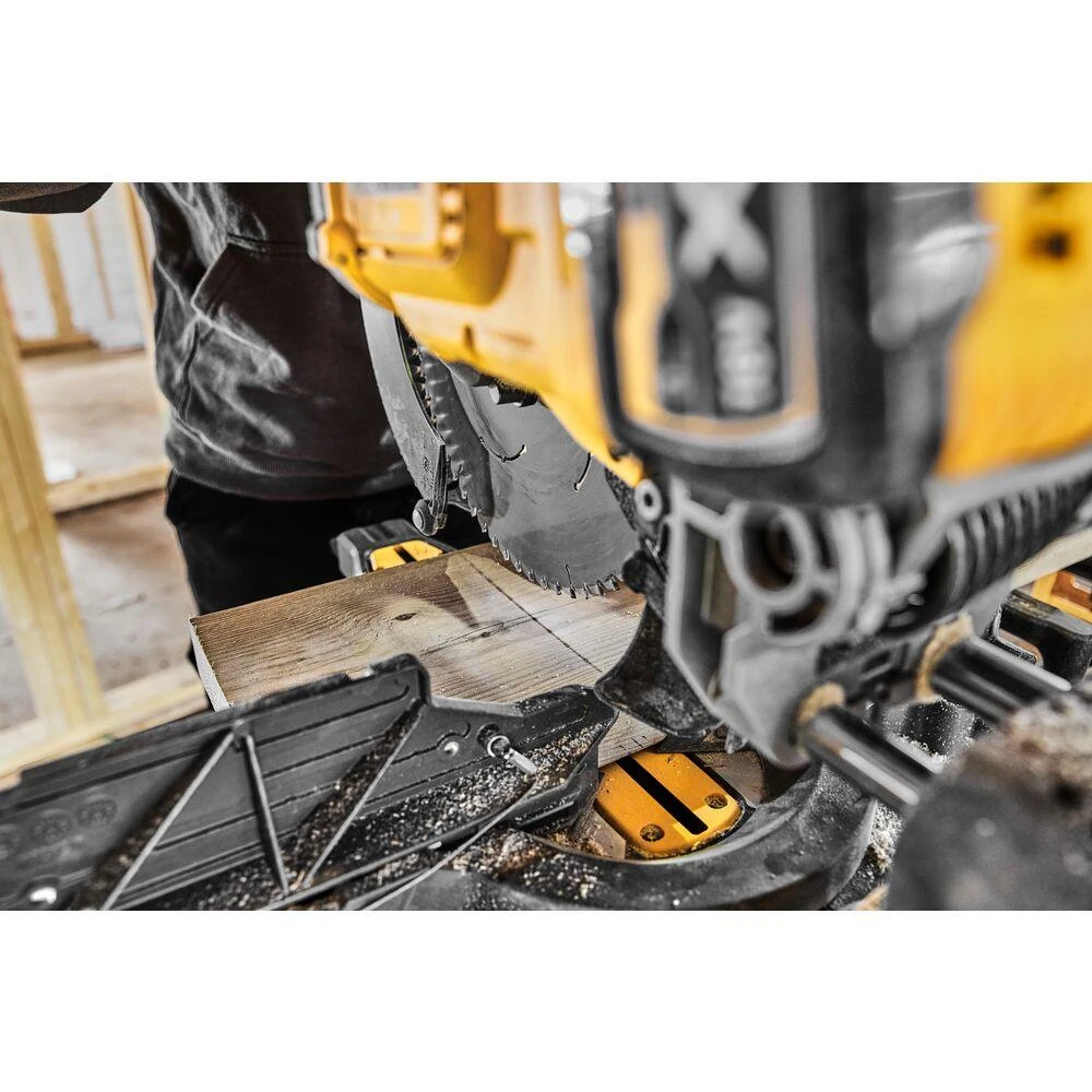DEWALT.SAW JK. 305 mm 2x54 V 2x9,0 Ah DCS781X2