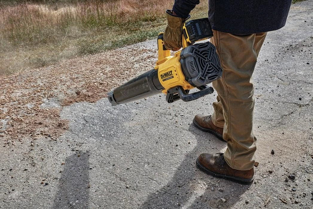 Akumuliatorinis lapų pūstuvas DeWalt DCMBL562P1, 18 V, 1x5,0 Ah