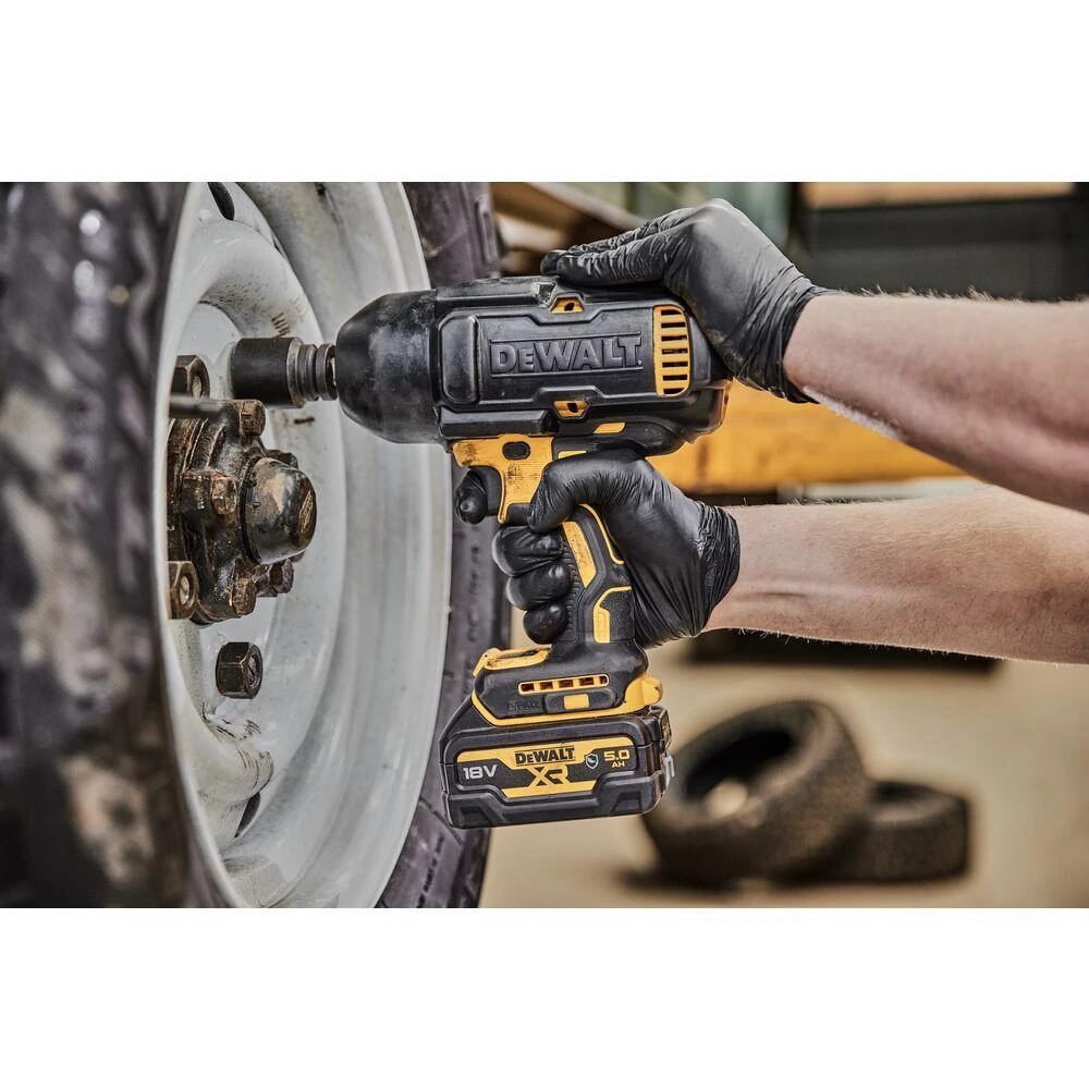 Dewalt Akumuliatorinis smūginis veržliasukis DCF900P2T-QW, 18V, 1/2", 2x5.0 Ah