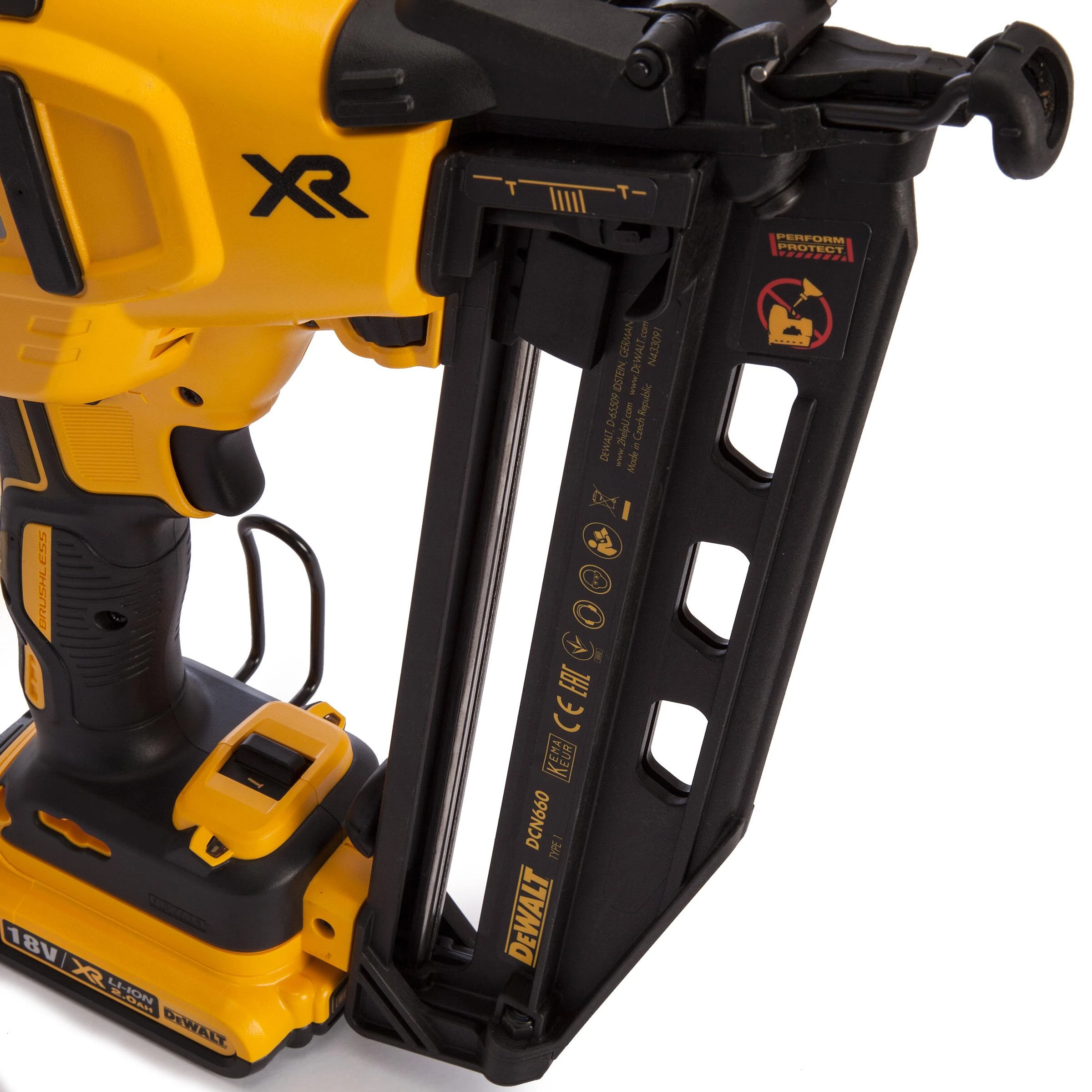 Akumuliatorinė viniakalė DeWalt DCN660NT-XJ, 63mm, 18V (be akumuliatoriaus ir kroviklio)