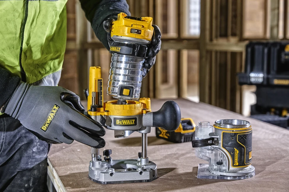 Akumuliatorinė freza DeWalt DCW604NT, BL, 6-8 mm