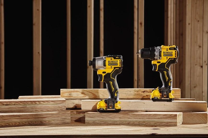 Įrankių rinkinys DeWalt DCK2110L2T-QW (DCD701 + DCF801); 12 V; 2x3,0 Ah akum.