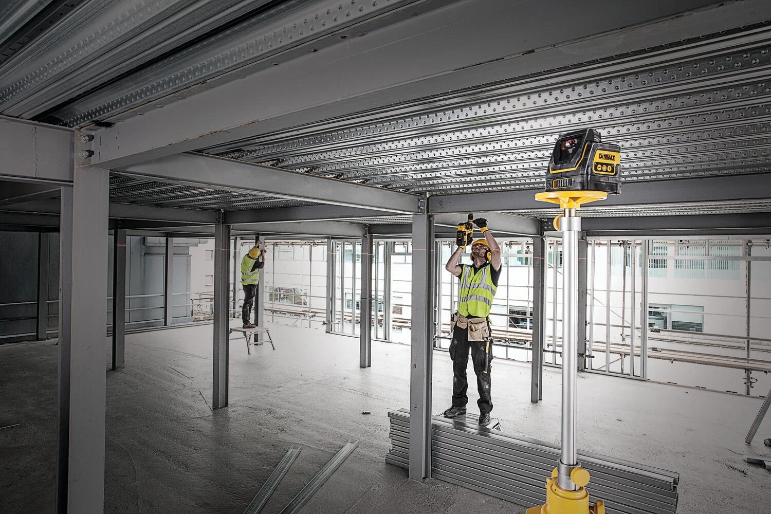 Lazeris nusistatantis DeWalt DW0811-XJ