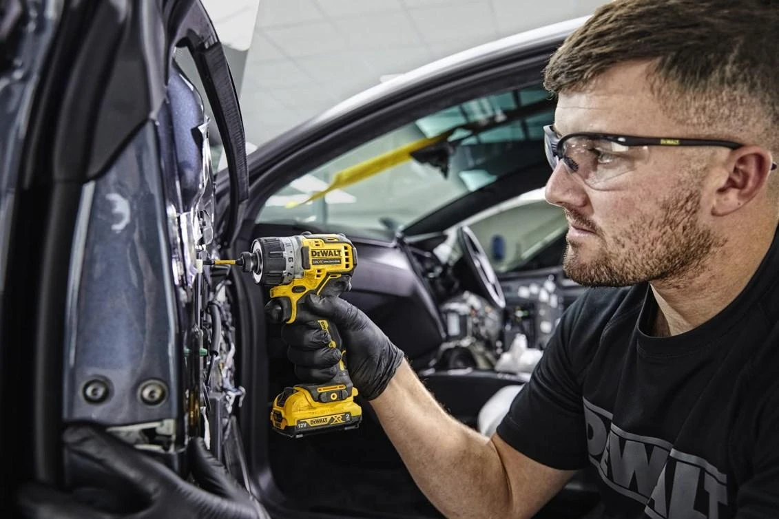 Suktuvas-gręžtuvas DeWalt DCF601D2-QW; 12 V; 2x2,0 Ah akum.