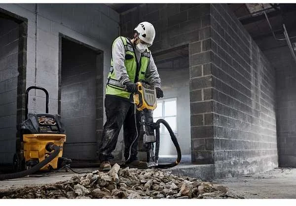 Dewalt Dulkių siurblys Pramoninis dulkių siurblys 1400 W, 38 l, M klasės, su priedais