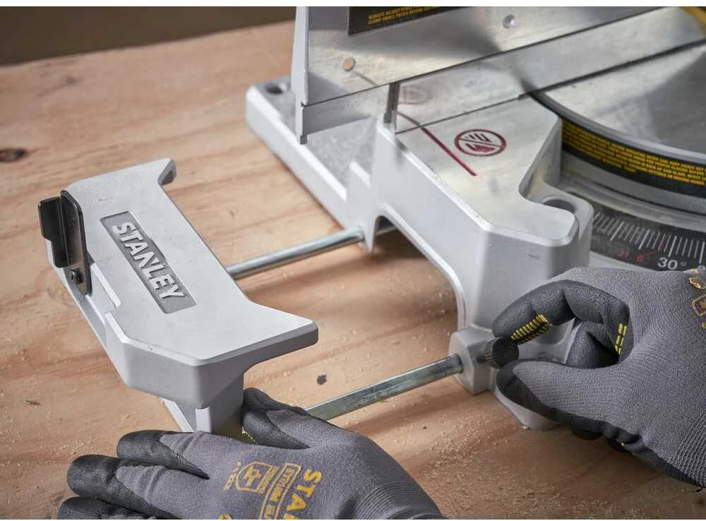 Skersinio pjovimo staklės Stanley SM1800-QS; 1800 W; 254 mm