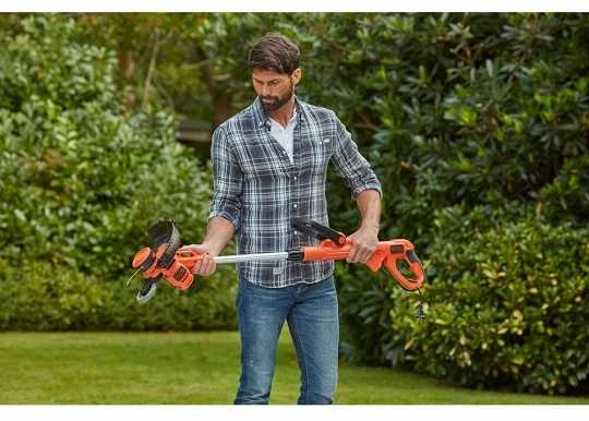 Black & Decker Juodas & Decker elektrinis žolės trimeris 550 W, 30 cm pjovimo plotis, BESTA530-QS