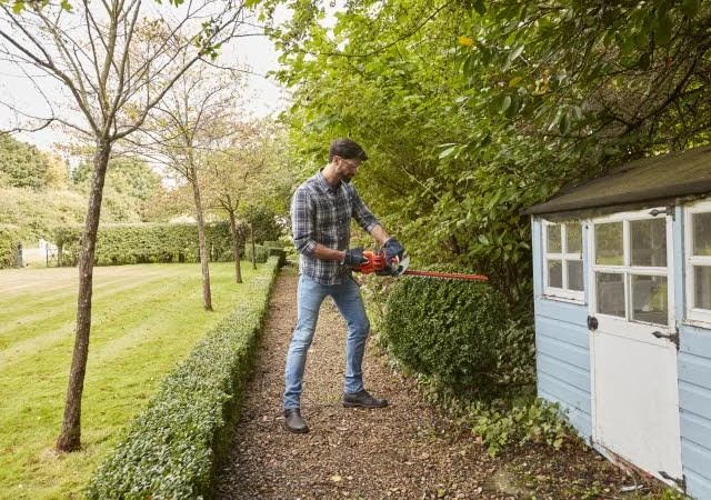 Black & Decker BD GYVONŲ ŽIRKLĖS 450W / 50cm / 18mm